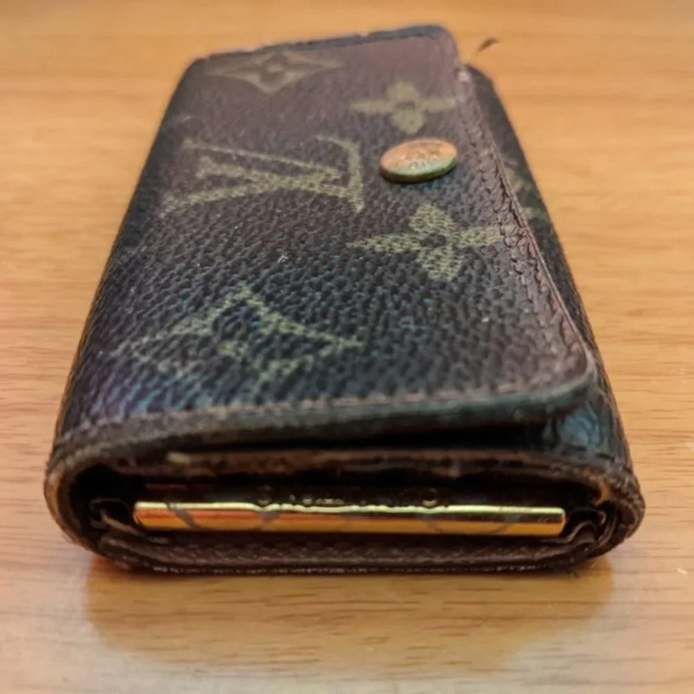 Louis Vuitton Monogram Key Holder/Wallet #1358💥PRICE DROP💥